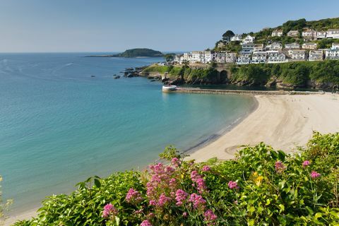 pantai berpasir cornwall looe