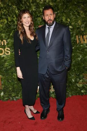 new york, new york 28 november jackie sandler dan adam sandler menghadiri penghargaan gotham 2022 di cipriani wall street on november 28, 2022 in new york city photo by udo salterspatrick mcmullan via getty images