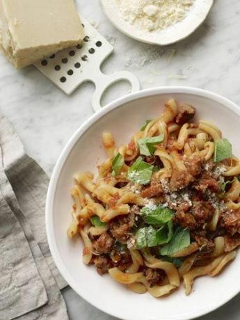 pasta dengan saus bolognese