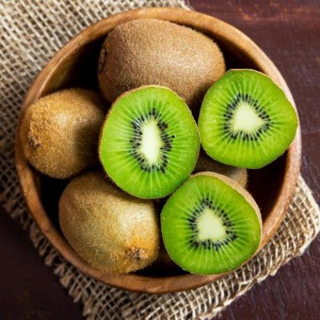 makanan untuk sembelit - buah kiwi