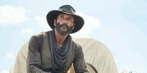 gambar tim mcgraw as james of the paramount original series 1883 photo cr emerson millerparamount © 2021 mtv entertainment studios all rights reserved