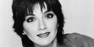 potret bintang tiga perusahaan joyce dewitt hitam putih dari tahun 1970-an