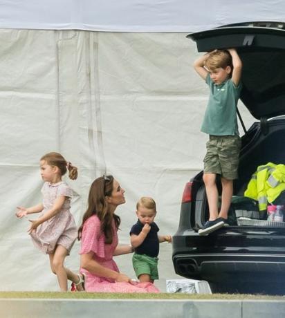 Kate Middleton, Pangeran George, Putri Charlotte dan Pangeran Louise