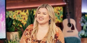 the kelly clarkson show episode j108 foto kelly clarkson foto oleh weiss eubanksnbcuniversal via getty images