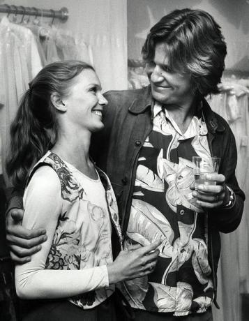 susan bridges dan jeff bridges saat pembukaan camp beverly hills butik di camp beverly hills butik di beverly hills, california, amerika serikat photo by ron galellaron galella collection via getty gambar-gambar