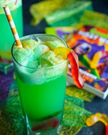 merinding minum minuman halloween