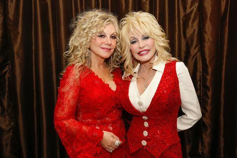 Stella Parton dan Dolly Parton