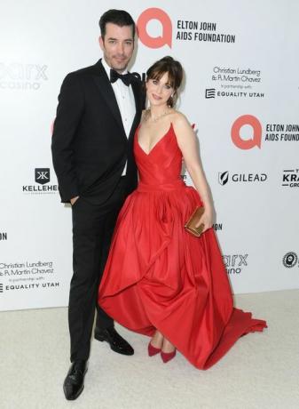 elton john aids foundation pesta menonton penghargaan akademi tahunan ke-30 jonathan scott dan zooey deschanel