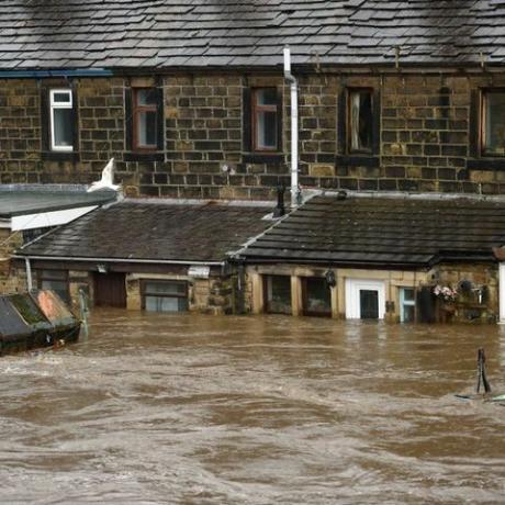 BRITAIN-EROPA-WEATHER-STORMS