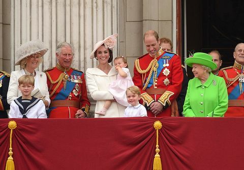 Keluarga kerajaan di Istana Buckingham