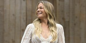 leann rimes tampil di buritan grove