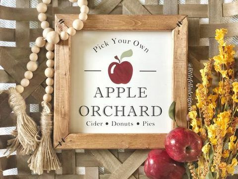 Apple Orchard Sign