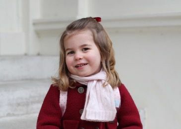Foto-foto sekolah pembibitan Putri Charlotte -foto dirilis pada hari pertama Charlotte di The Willcocks Nursery School