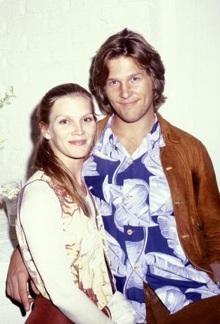 susan bridges dan jeff bridges saat pembukaan camp beverly hills butik di camp beverly hills butik di beverly hills, california, amerika serikat photo by ron galellaron galella collection via getty gambar-gambar