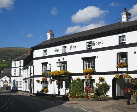 The Bear Hotel, Crickhowell. Taman Nasional Brecon Beacons, Powys, Wales.