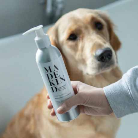 Shampo Anjing - Penghilang Bau & Bergizi 250ml