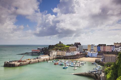 Tujuan pedesaan Inggris populer Tenby Wales untuk 2018