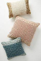 Bantal Eva Bertekstur