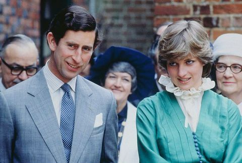 pangeran charles dan lady diana spencer membuka pameran mountbatten di broadlands, rumah lord louis mountbatten, yang dibunuh di irlandia