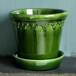 Pot dan Piring Tanaman Mengkilap Kopenhagen - Emerald - 21cm